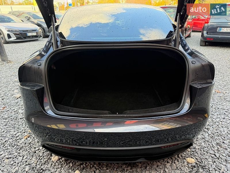 Седан Tesla Model 3 2024 в Стрию фото 9 Седан Tesla Model 3 2024 в Стрию