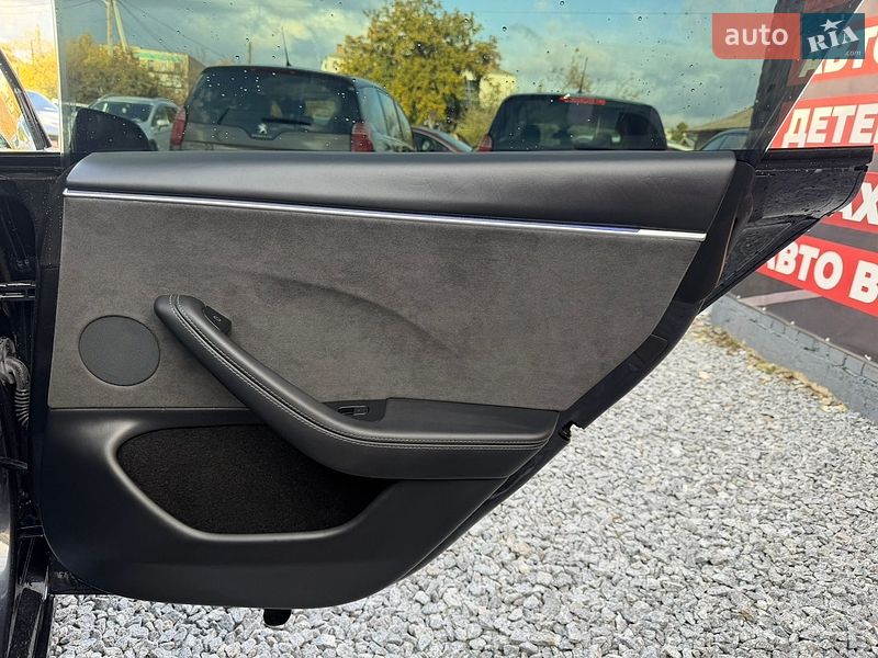 Седан Tesla Model 3 2024 в Стрию фото 20 Седан Tesla Model 3 2024 в Стрию
