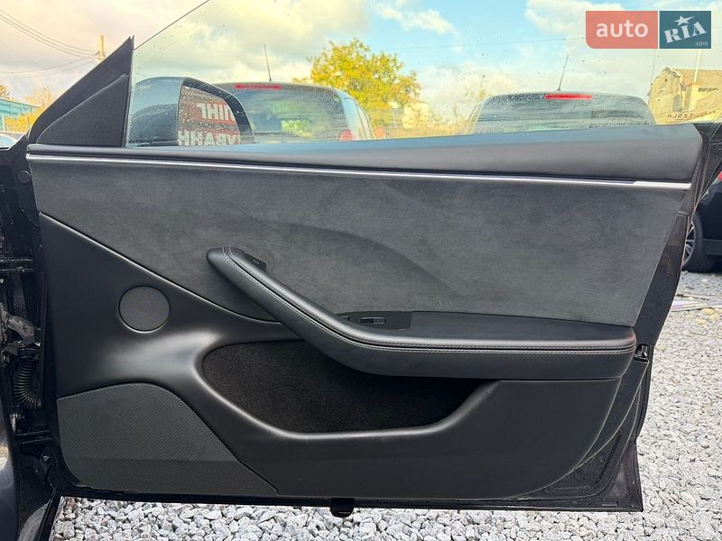 Седан Tesla Model 3 2024 в Стрию фото 21 Седан Tesla Model 3 2024 в Стрию