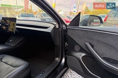 Седан Tesla Model 3 2024 в Стрию фото 26 Седан Tesla Model 3 2024 в Стрию