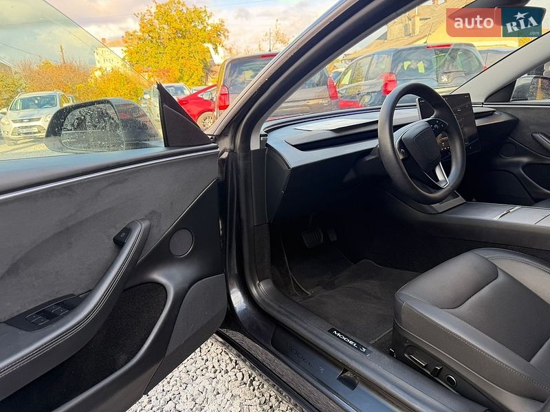 Седан Tesla Model 3 2024 в Стрию фото 25 Седан Tesla Model 3 2024 в Стрию