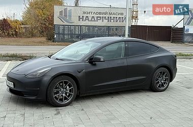Седан Tesla Model 3 2020 в Ивано-Франковске