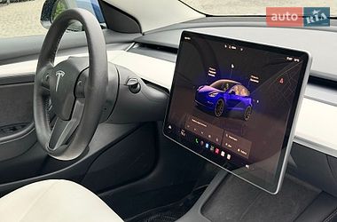 Седан Tesla Model 3 2023 в Кропивницком