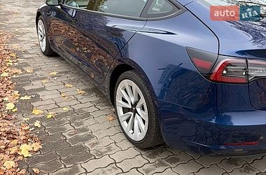 Седан Tesla Model 3 2022 в Сокалі