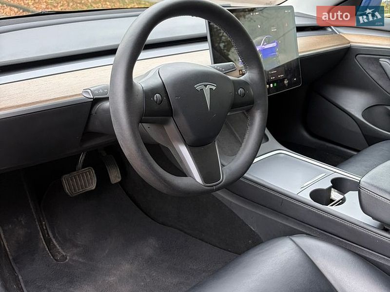 Седан Tesla Model 3 2022 в Сокале