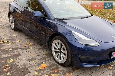 Седан Tesla Model 3 2022 в Сокалі