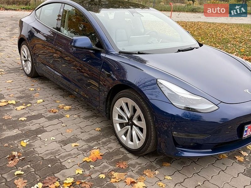 Седан Tesla Model 3 2022 в Сокалі