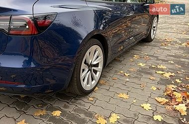 Седан Tesla Model 3 2022 в Сокалі