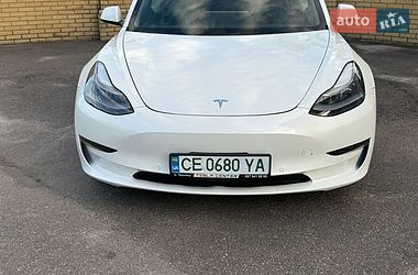 Седан Tesla Model 3 2021 в Киеве