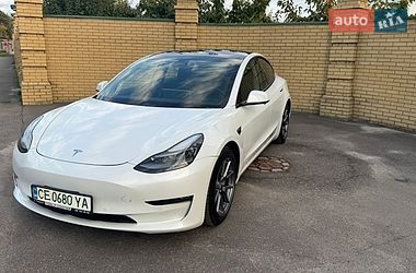 Седан Tesla Model 3 2021 в Киеве
