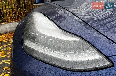 Седан Tesla Model 3 2019 в Киеве