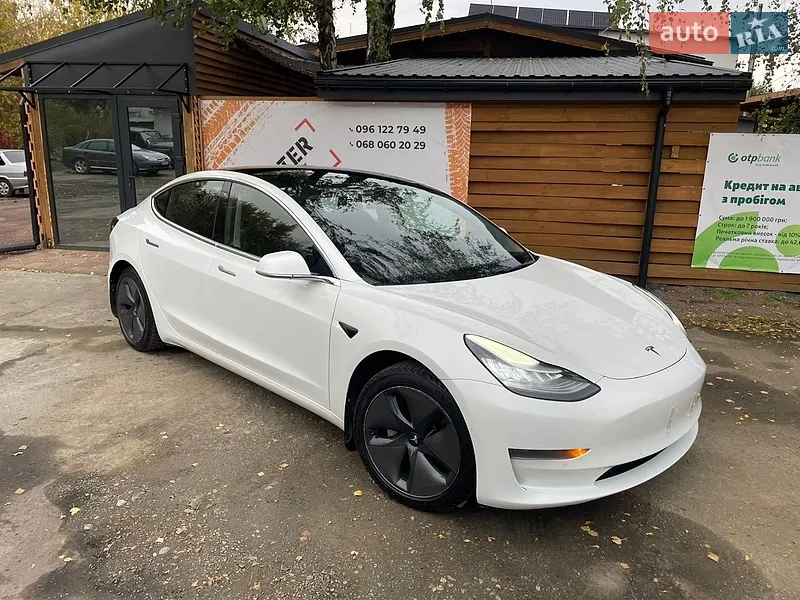 Tesla Model 3