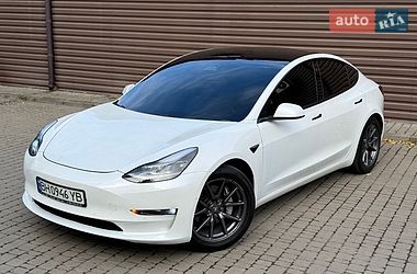 Седан Tesla Model 3 2021 в Одесі