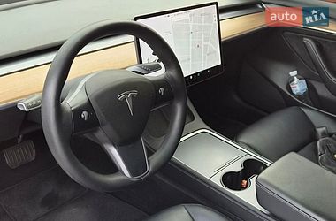 Седан Tesla Model 3 2021 в Одесі