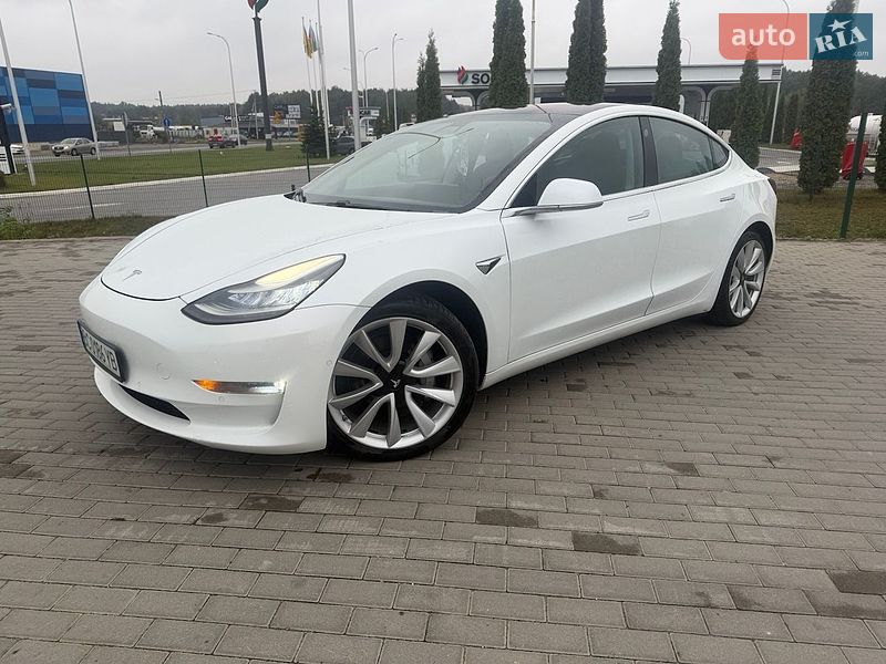 Tesla Model 3 2018