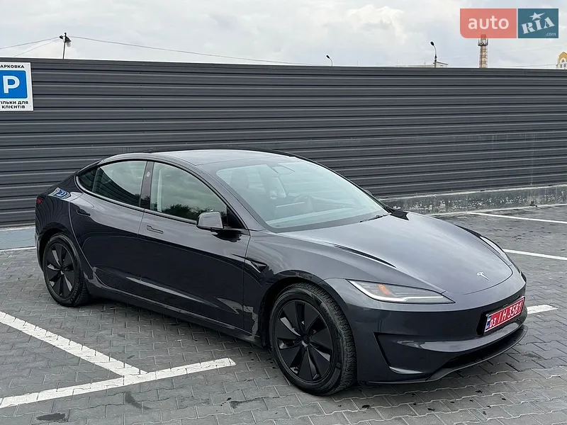 Tesla Model 3
