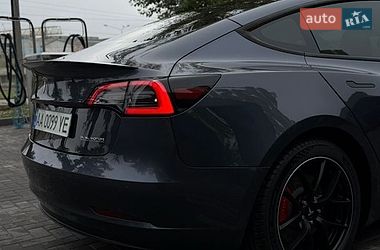 Седан Tesla Model 3 2021 в Запоріжжі