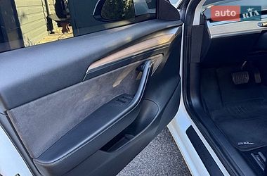 Седан Tesla Model 3 2021 в Днепре