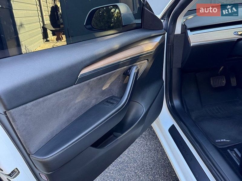 Седан Tesla Model 3 2021 в Днепре
