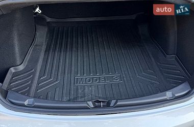 Седан Tesla Model 3 2021 в Днепре