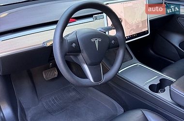 Седан Tesla Model 3 2021 в Днепре