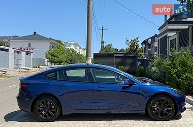 Седан Tesla Model 3 2021 в Одессе