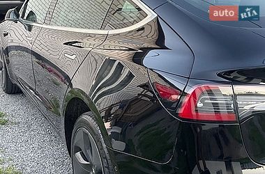 Седан Tesla Model 3 2020 в Самаре