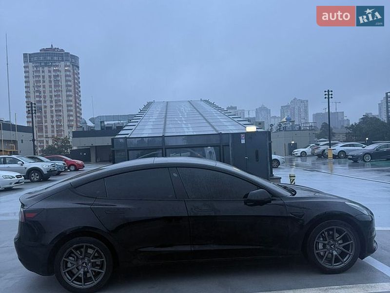 Седан Tesla Model 3 2022 в Києві фото 2 Седан Tesla Model 3 2022 в Києві