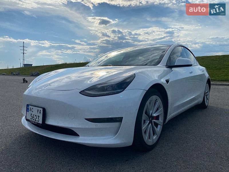 Tesla Model 3 2021