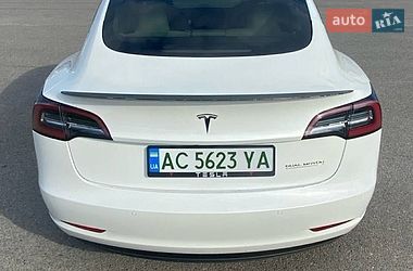 Седан Tesla Model 3 2021 в Дніпрі