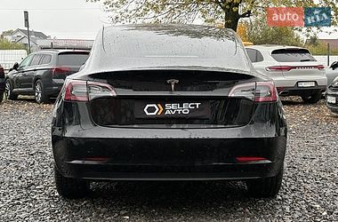 Седан Tesla Model 3 2019 в Мостиській