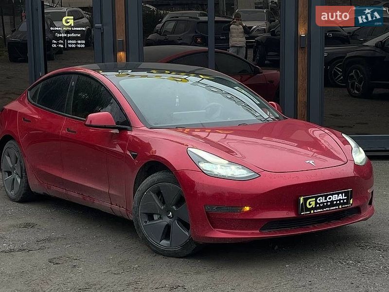Tesla Model 3 2021