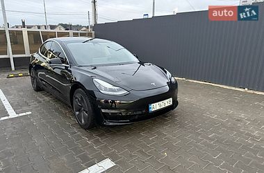 Седан Tesla Model 3 2020 в Києві