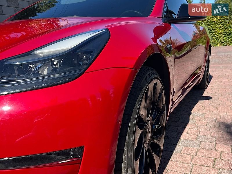 Седан Tesla Model 3 2022 в Дніпрі