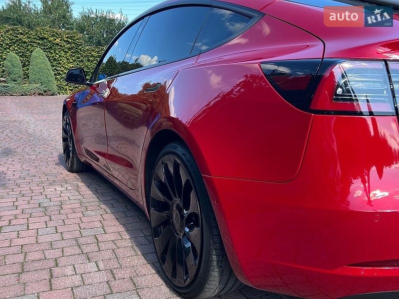 Седан Tesla Model 3 2022 в Дніпрі