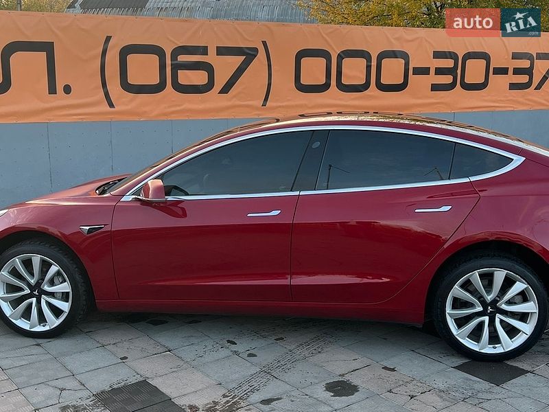 Седан Tesla Model 3 2018 в Харькове