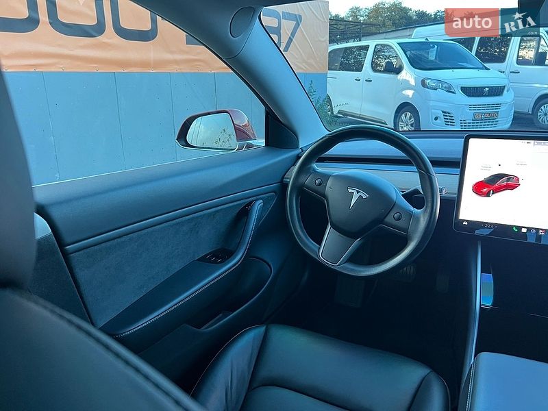 Седан Tesla Model 3 2018 в Харькове