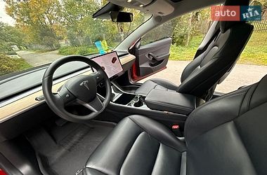 Седан Tesla Model 3 2019 в Трускавце