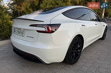 Седан Tesla Model 3 2024 в Николаеве