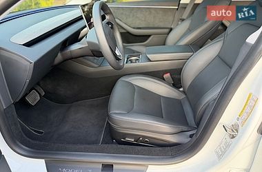 Седан Tesla Model 3 2024 в Николаеве