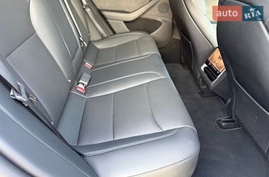 Седан Tesla Model 3 2024 в Миколаєві