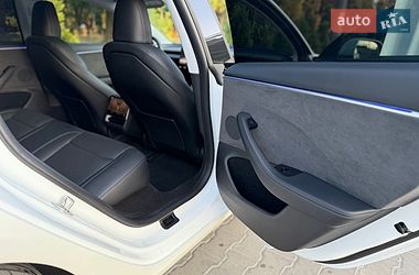 Седан Tesla Model 3 2024 в Николаеве