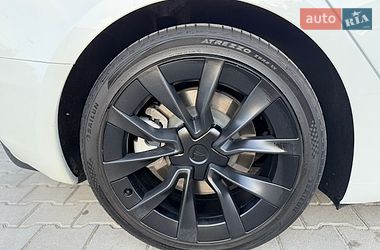 Седан Tesla Model 3 2024 в Николаеве
