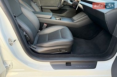 Седан Tesla Model 3 2024 в Николаеве