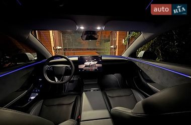 Седан Tesla Model 3 2024 в Николаеве