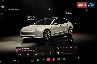 Седан Tesla Model 3 2024 в Николаеве
