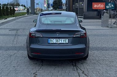 Седан Tesla Model 3 2022 в Львове
