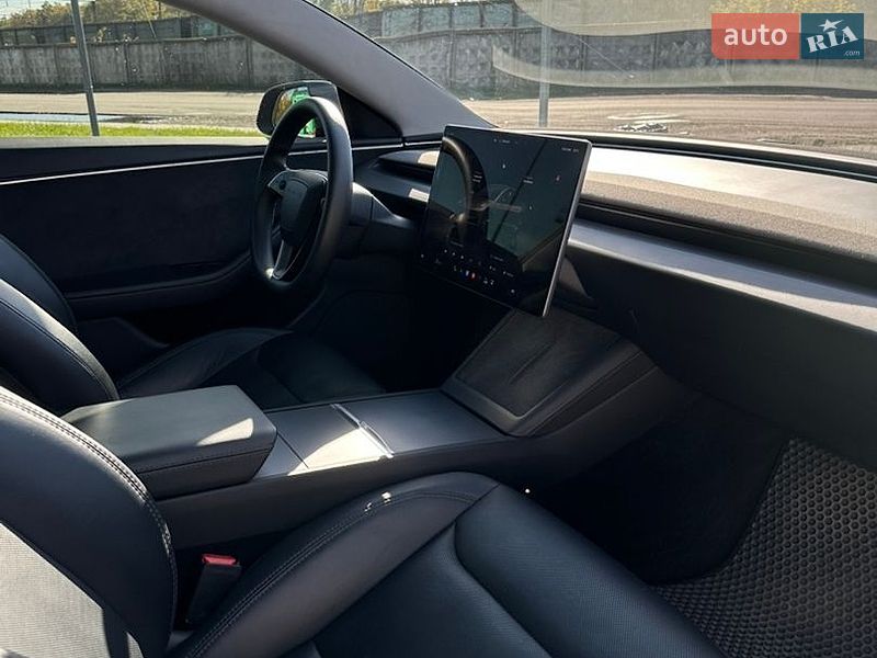 Седан Tesla Model 3 2024 в Знам'янці фото 7 Седан Tesla Model 3 2024 в Знам'янці