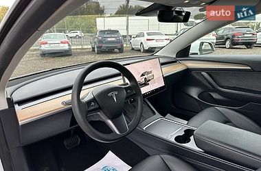 Седан Tesla Model 3 2023 в Львові