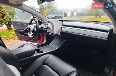 Седан Tesla Model 3 2018 в Білій Церкві